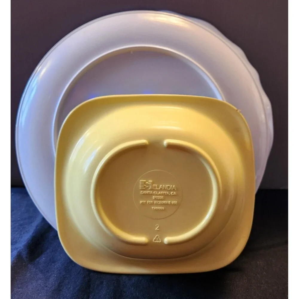 Lot Of 3 Melamine Dishes VTG SCOOBY Plate VTG BARNEY Bowl  1 Not VTG PRINCESSES